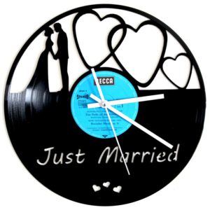 Schallplattenuhr-Just-Married | Einzigartiges Design in 1a Qualität